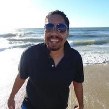 Profile photo of Warren Manuel